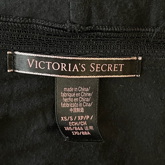 Victoria’s Secret black robe - Picture 3 of 4